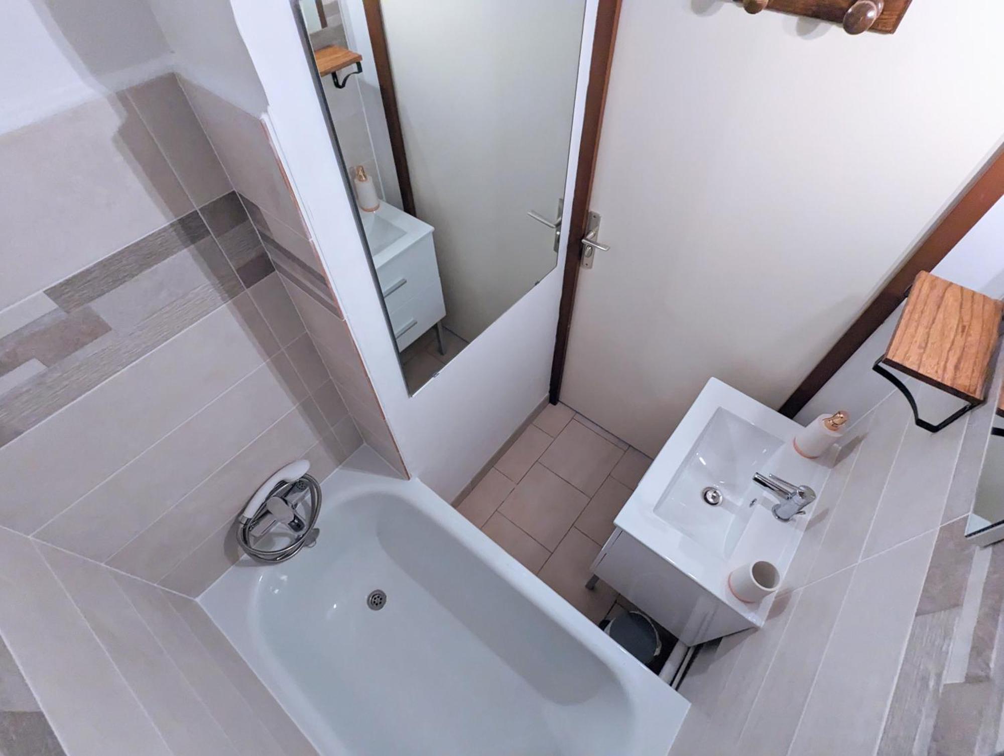 Appartement Au Calme + Parking Agde Dış mekan fotoğraf